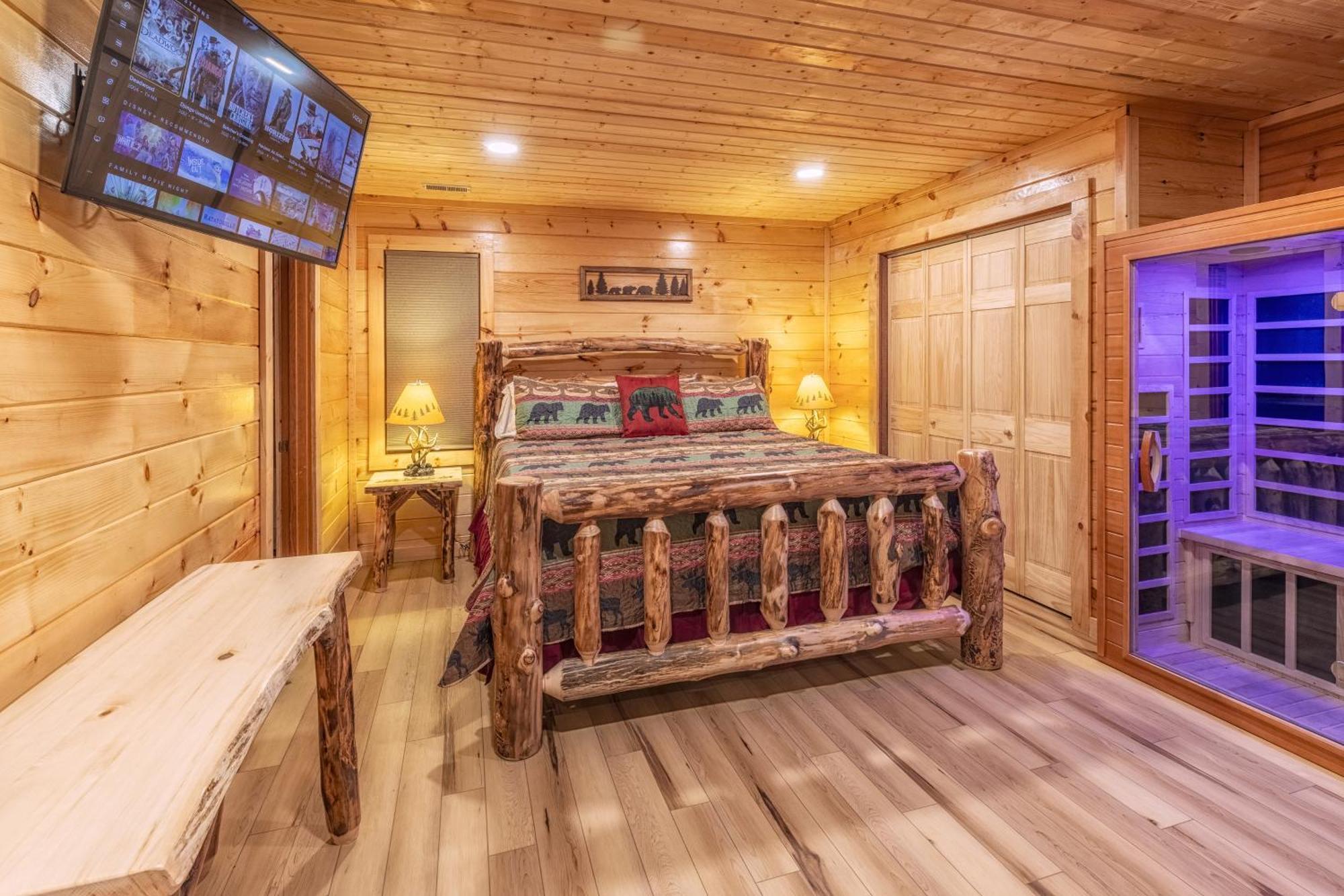 Real Log Cabin With Amazing Views, Hot Tub, Sauna, Games Gatlinburg Exterior photo